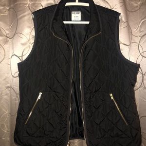 Old Navy Women’s Black Quilted Jacket Vest with Gold Hardware Size XL